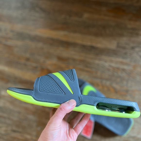 Nike dunk volt splash!BRAND NEW!! Size 11  combo w/ Nike volt slides sz 12! Rare - Picture 15 of 15